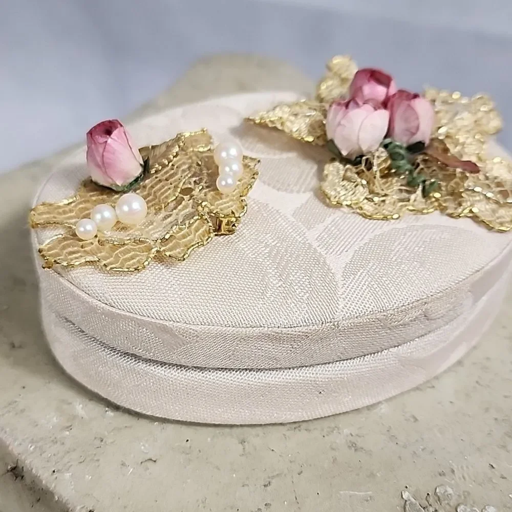 Vtg 80'sRomantic oval Fabric Covered Box with matching Oval Frame Coquette